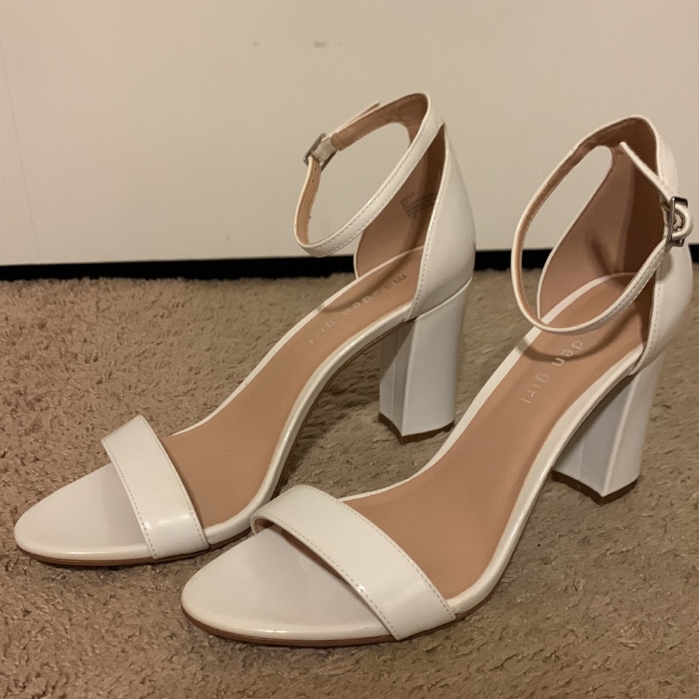 White bride/bridal shoes heels